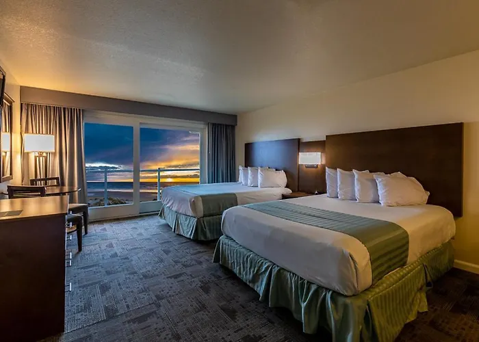 Driftwood Shores Resort