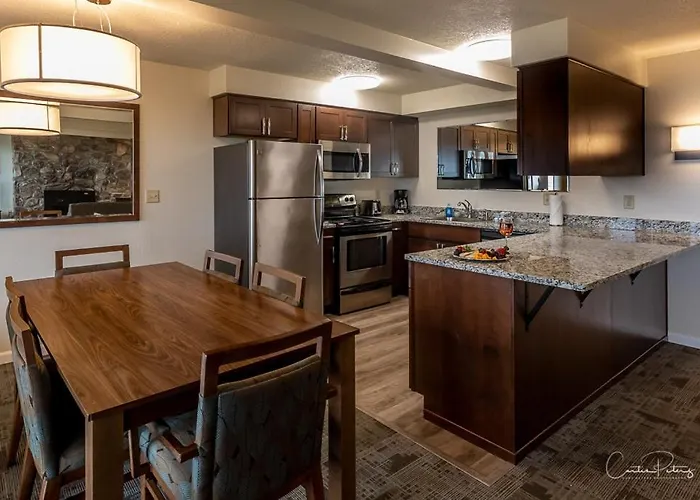 Driftwood Shores Resort